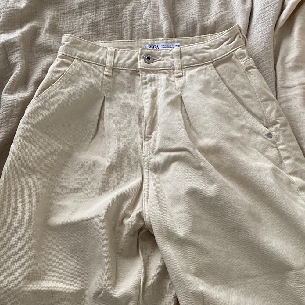Zara balloon pant. Size 2. Brand new. Never worn.
